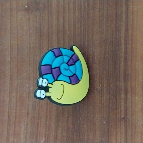 Snail Croc Charm - Picture 1 of 1